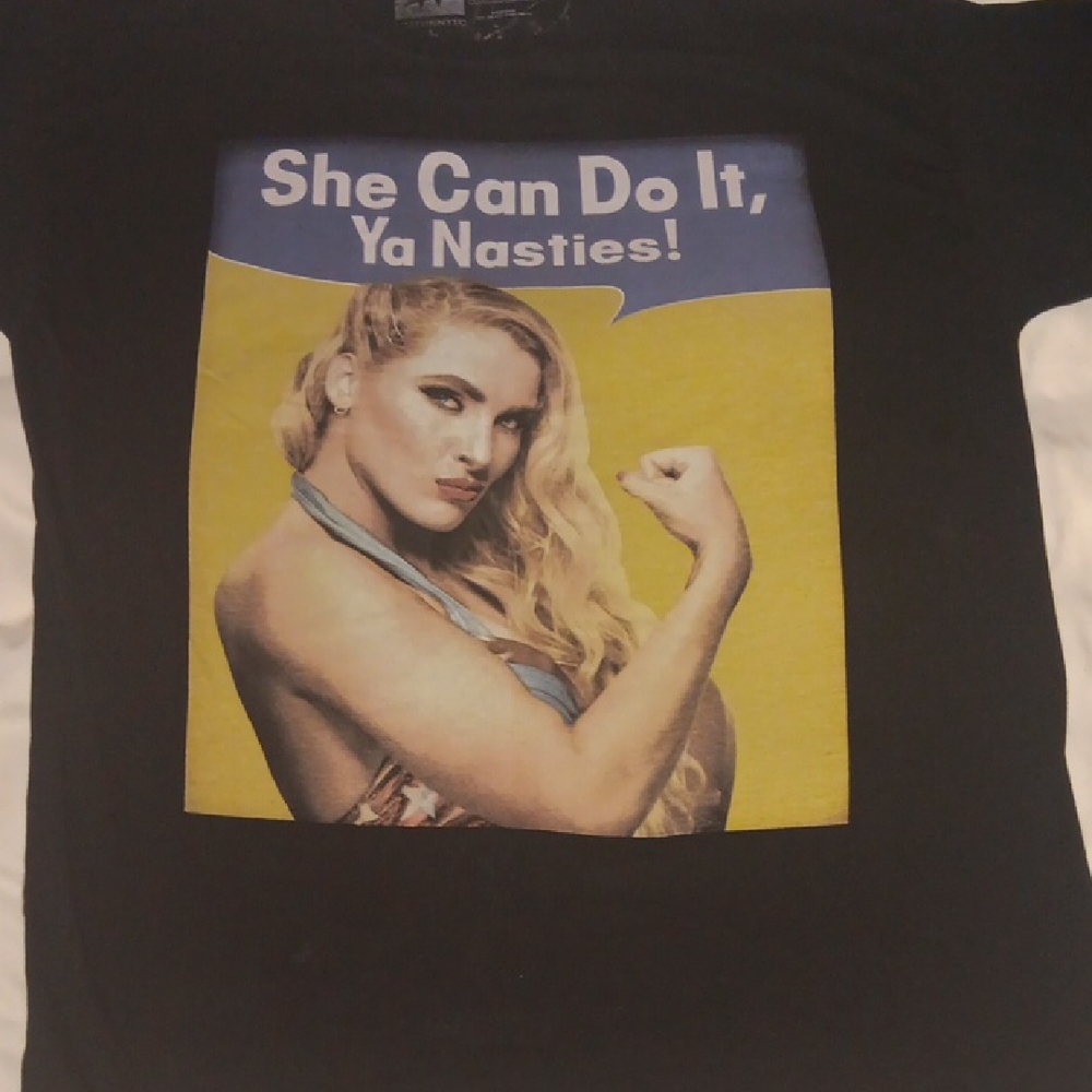 Lacy Evens Authentic WWE Black Graphic Women's/ MENS  Top